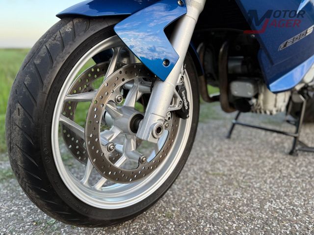 bmw - f-800-st