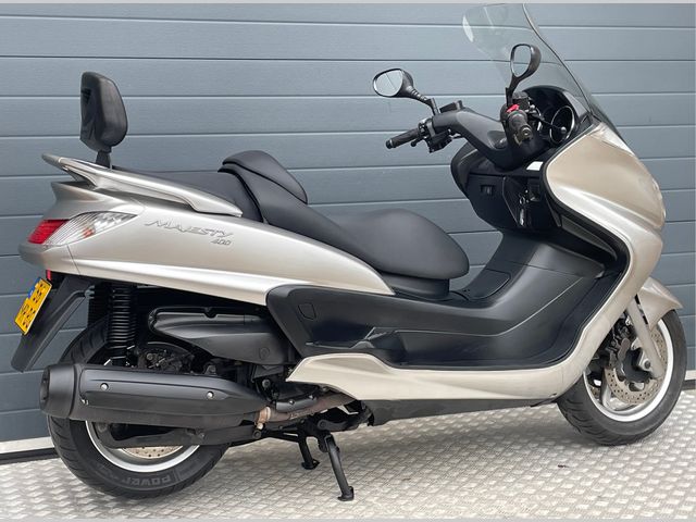 yamaha - majesty-400