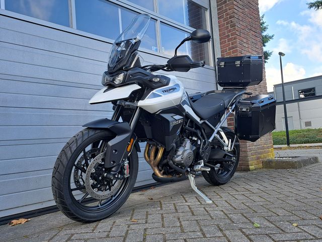 triumph - tiger-900-gt