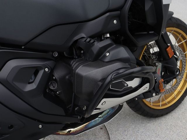 bmw - r-1300-gs-adventure