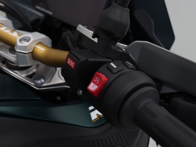 bmw - r-1300-gs-adventure