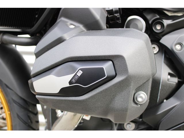bmw - r-1300-gs