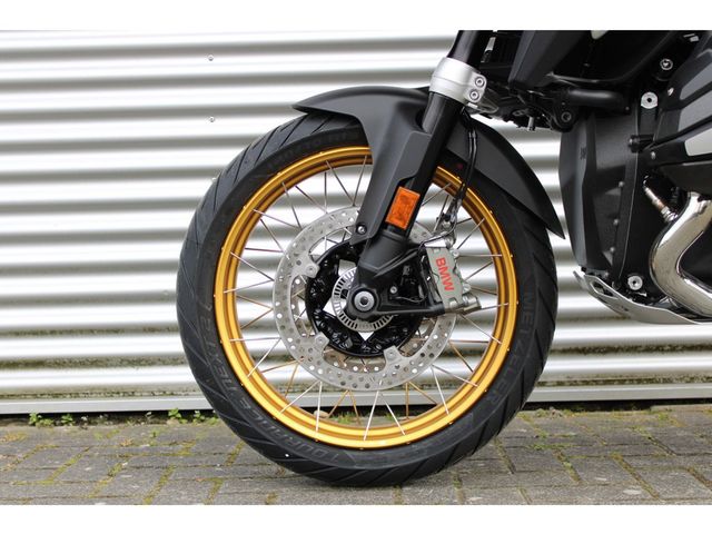 bmw - r-1300-gs