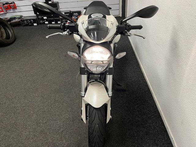 ducati - m-696