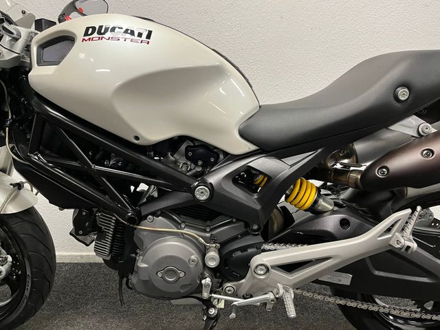 ducati - m-696