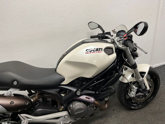 ducati - m-696