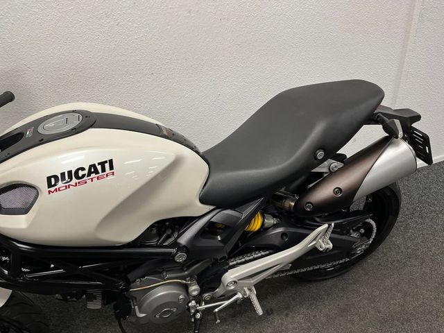 ducati - m-696