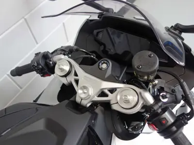 CFMOTO 675 SR-R – foto 4
