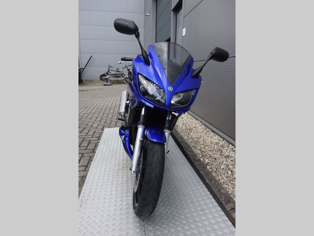 yamaha - fzs-600-fazer