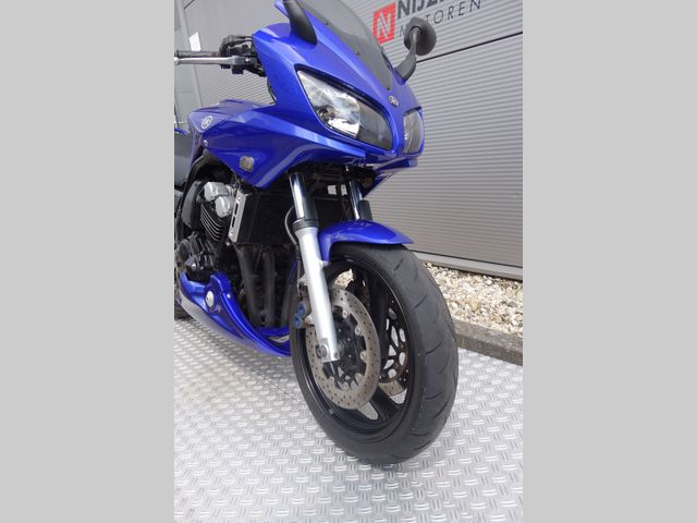 yamaha - fzs-600-fazer