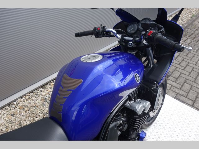 yamaha - fzs-600-fazer