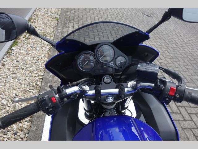 yamaha - fzs-600-fazer