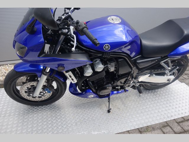 yamaha - fzs-600-fazer