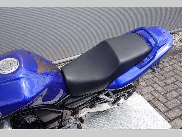 yamaha - fzs-600-fazer