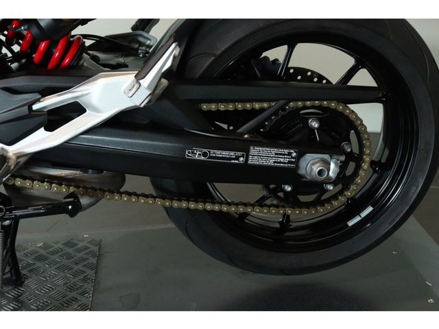 bmw - f-900-r