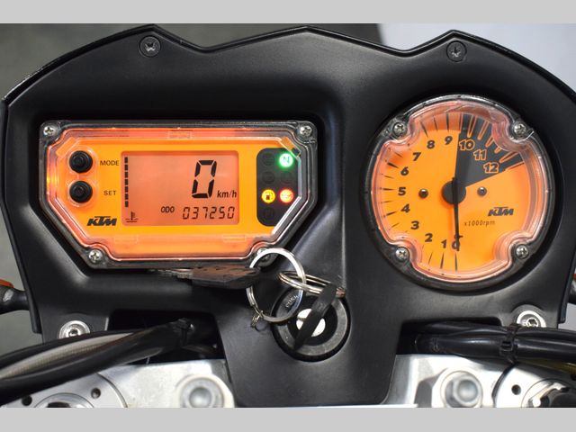 ktm - 990-super-duke