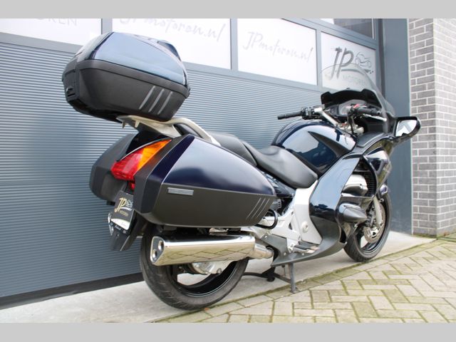 honda - st-1300-pan-european