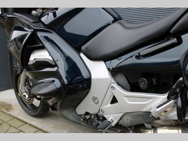 honda - st-1300-pan-european