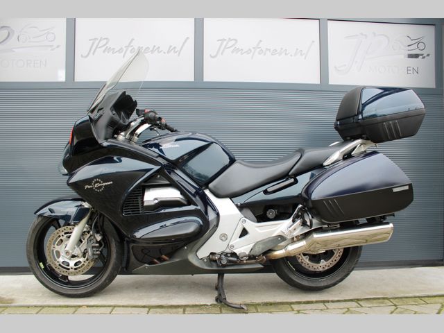 honda - st-1300-pan-european