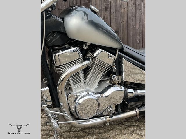 suzuki - intruder-c-1500