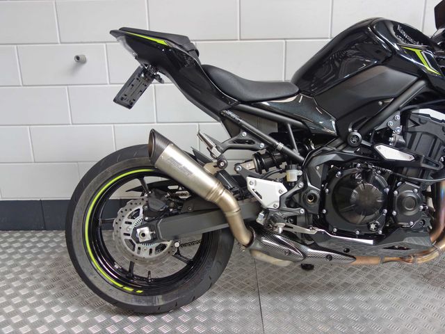kawasaki - z900