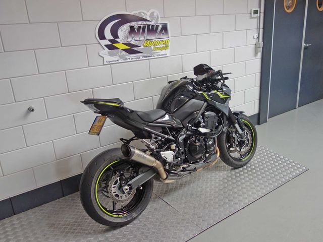 kawasaki - z900