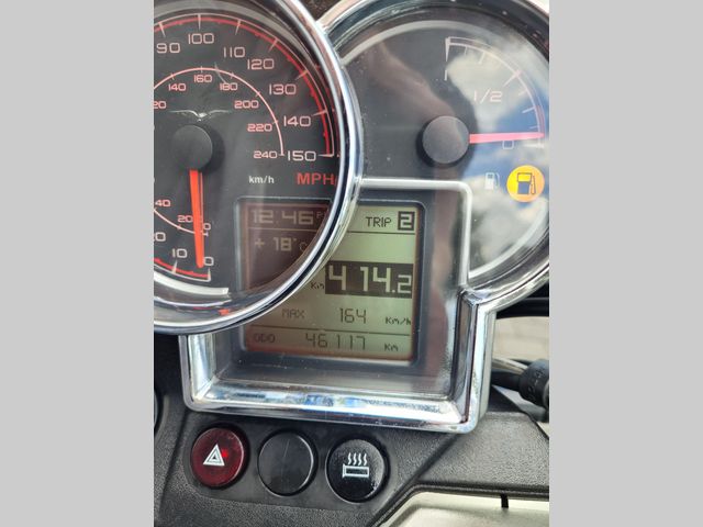moto-guzzi - 1100-breva