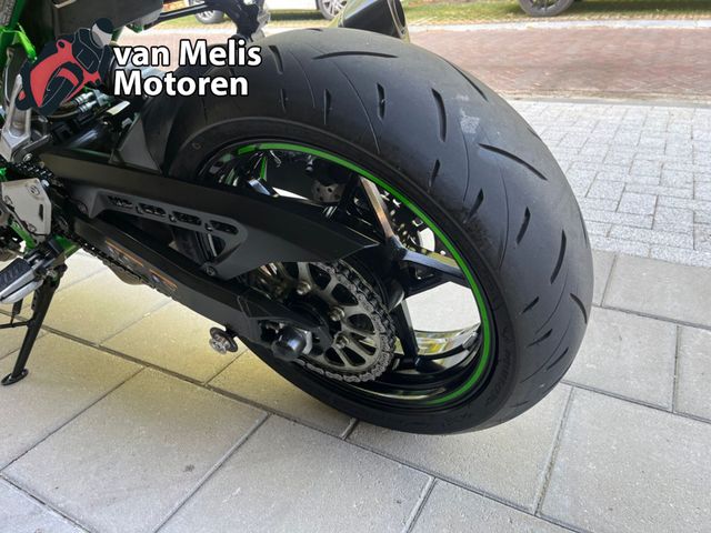 kawasaki - z900