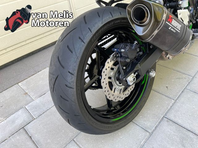 kawasaki - z900