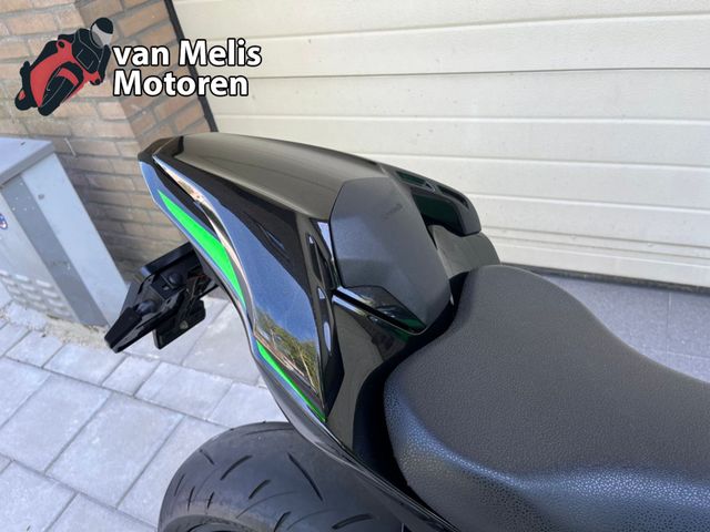 kawasaki - z900