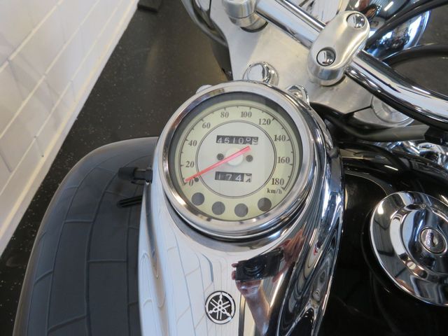 yamaha - xvs-650-a-dragstar-classic