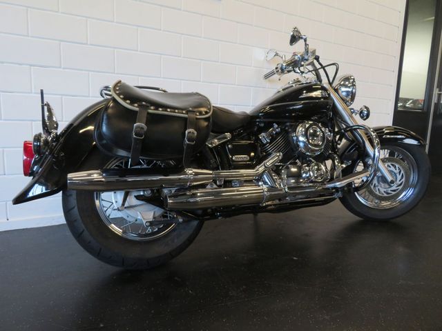 yamaha - xvs-650-a-dragstar-classic