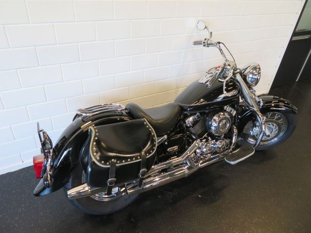 yamaha - xvs-650-a-dragstar-classic