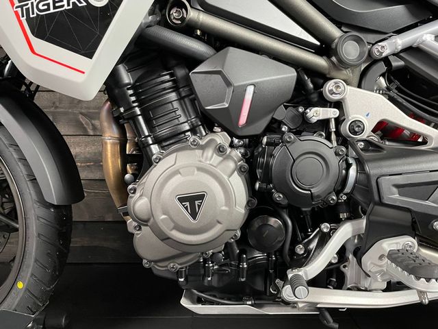 triumph - tiger-1200-gt