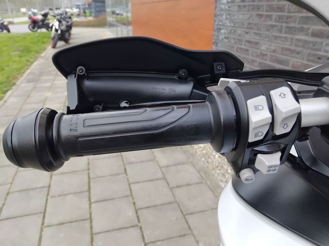 ducati - multistrada-950