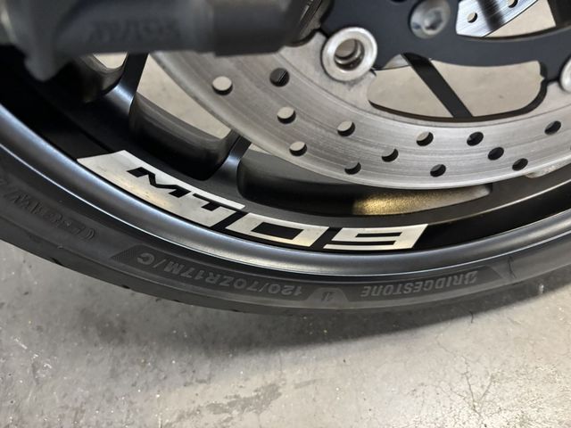 yamaha - mt-09-abs