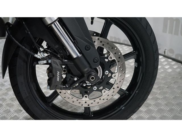 suzuki - v-strom-800