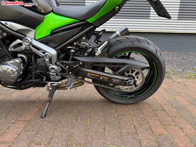 kawasaki - z900