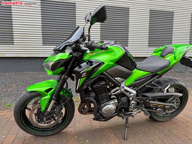 kawasaki - z900