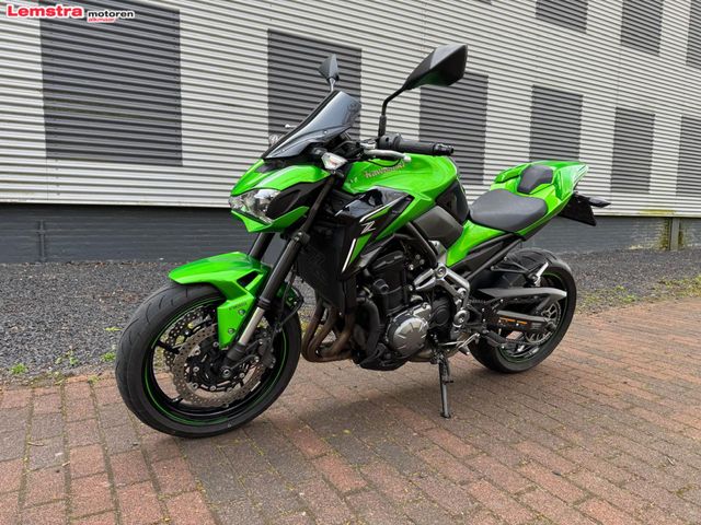 kawasaki - z900