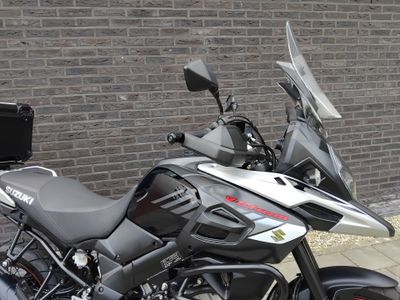 SUZUKI V-STROM 1000 XTA – foto 3
