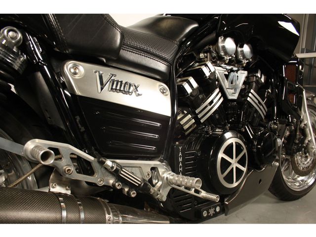 yamaha - vmx-1200-v-max