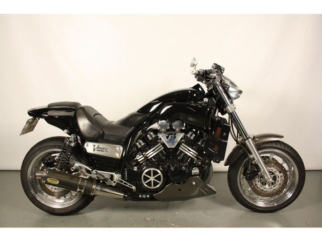 yamaha - vmx-1200-v-max