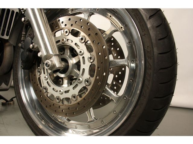 yamaha - vmx-1200-v-max