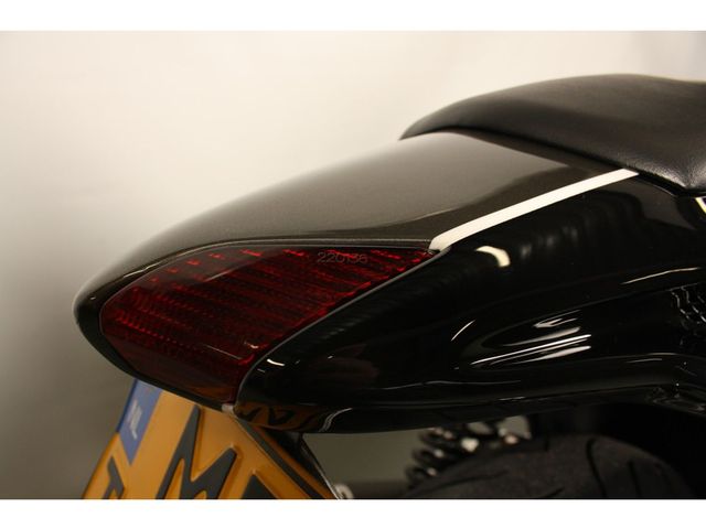 yamaha - vmx-1200-v-max