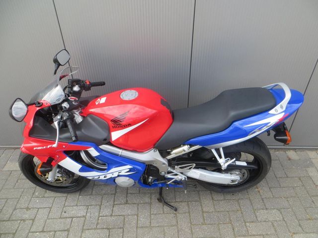 honda - cbr-600-f
