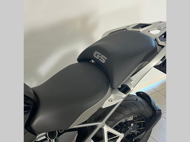 bmw - r-1200-gs-triple-black-edition