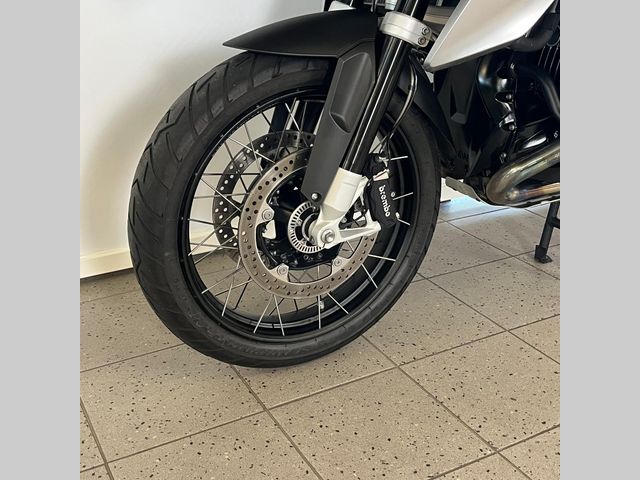 bmw - r-1200-gs-triple-black-edition