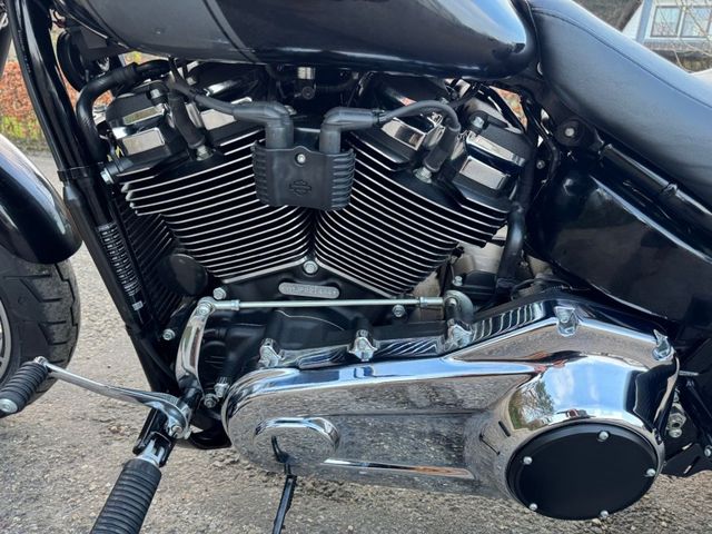 harley-davidson - softail-sportglide