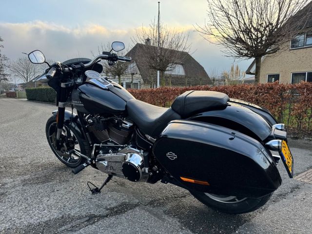 harley-davidson - softail-sportglide